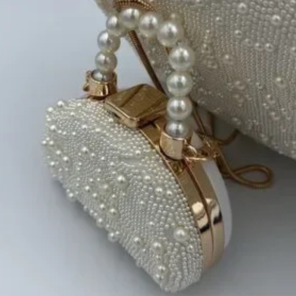 House of Harlow 1960 Gold and Pearl Mini Mirror Purse - Picture 1 of 4